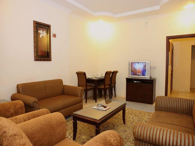 قصر الحمراء للأجنحة الفندقية Riyad Extérieur photo